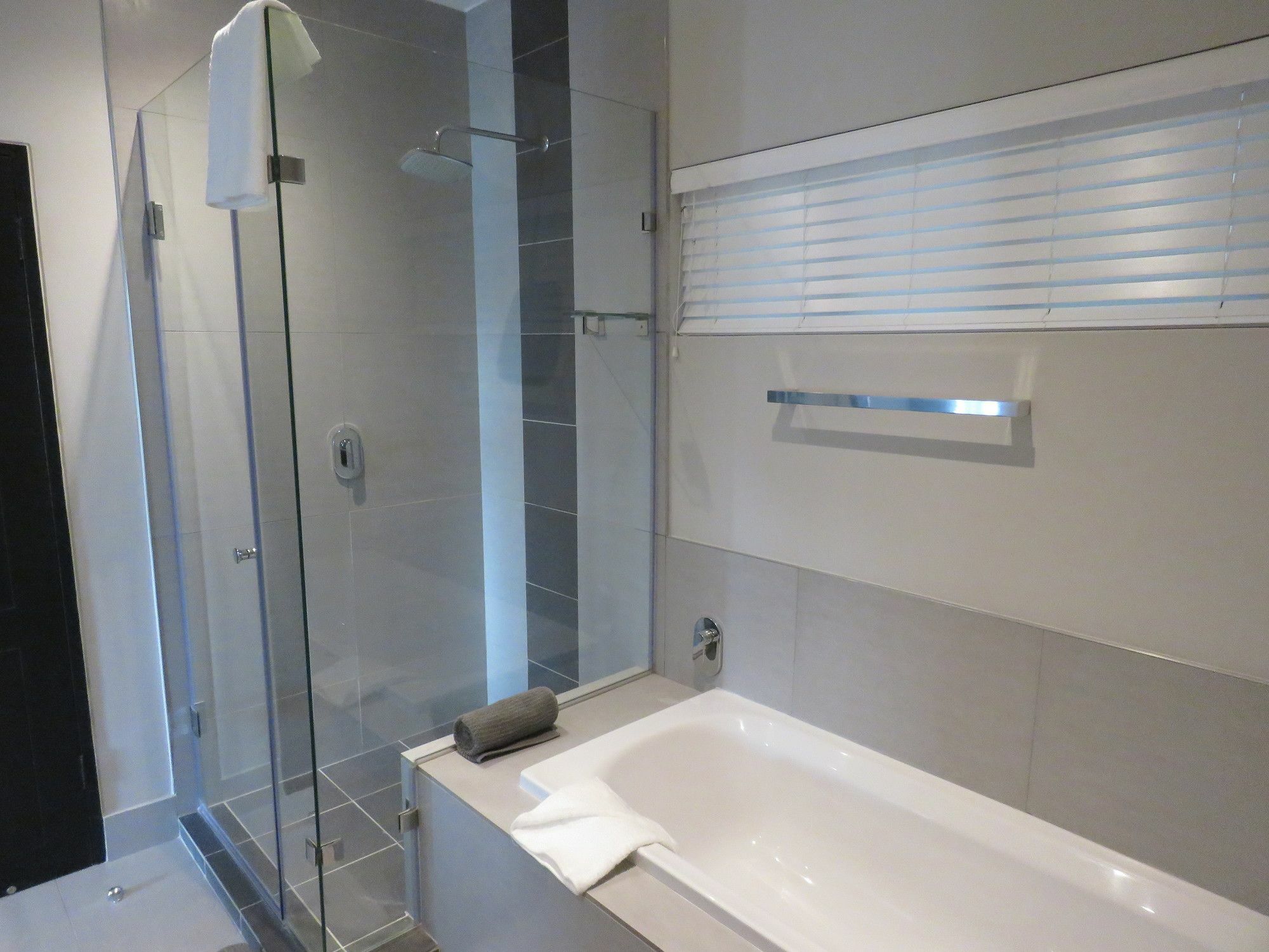 The Residency Jellicoe Apartment Johannesburg Ngoại thất bức ảnh